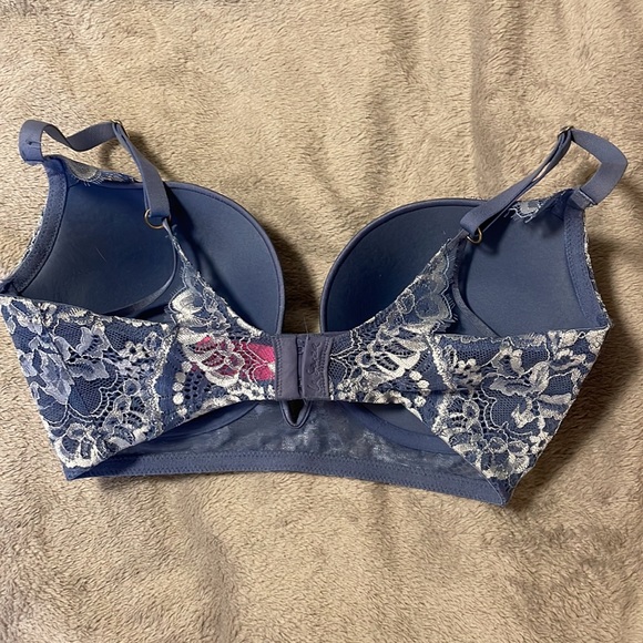 32DD La Senza Padded Bra, Beyond Sexy Line - Picture 2 of 5